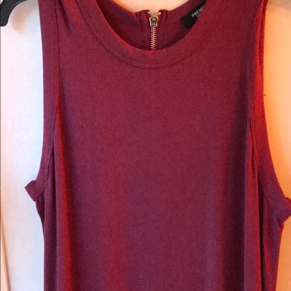 Sleeveless maxi dress